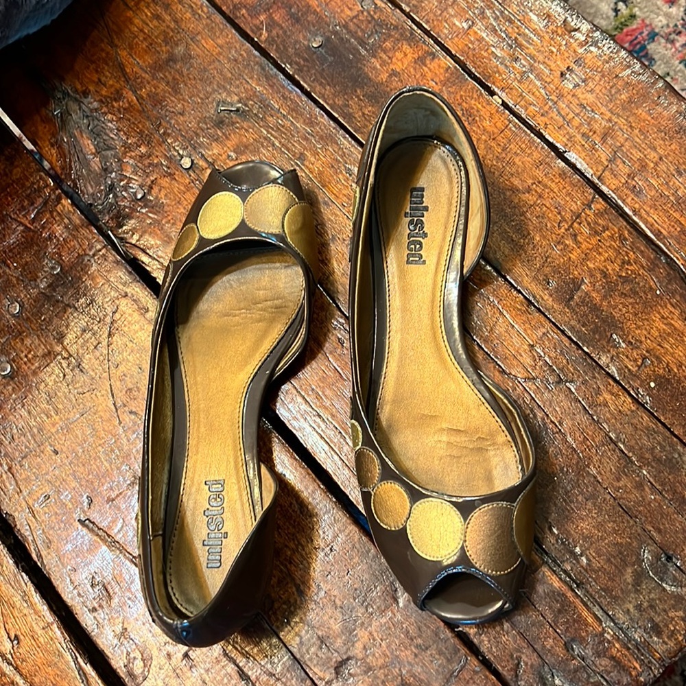 These are beautiful half inch rise flat/wedge